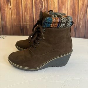 Viline Women’s Rainbow Faux Suede Brown Ankle Length Boots Lace Up Size 8